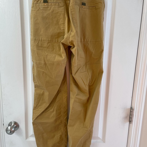 Gap Belted Joggers with GapFlex Lot of 2 - Picture 6 of 8